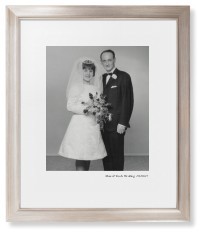 Modern Gallery of One Portrait