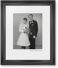 Modern Gallery of One Portrait