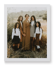 Simple Gallery of One Border Portrait