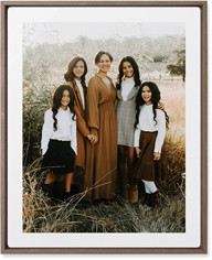 Simple Gallery of One Border Portrait