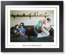 Simple Outline Border Landscape