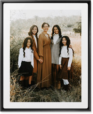 Simple Gallery of One Border Portrait