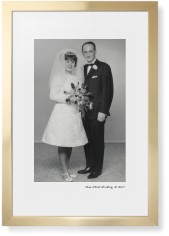 Modern Gallery of One Portrait