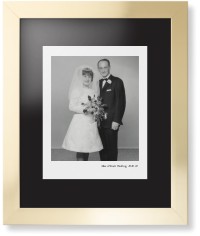 Modern Gallery of One Portrait