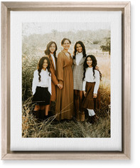 Simple Gallery of One Border Portrait