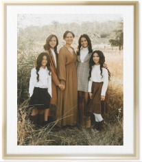 Simple Gallery of One Border Portrait