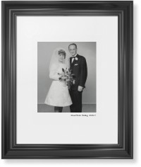 Modern Gallery of One Portrait