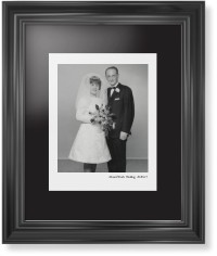 Modern Gallery of One Portrait