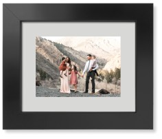 Gallery Border of One