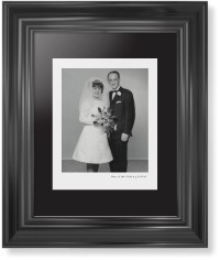 Modern Gallery of One Portrait