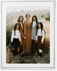 Simple Gallery of One Border Portrait