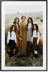 Simple Gallery of One Border Portrait