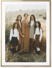 Simple Gallery of One Border Portrait