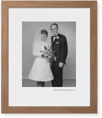 Modern Gallery of One Portrait